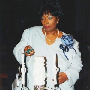 Meet your Posher, Elisa